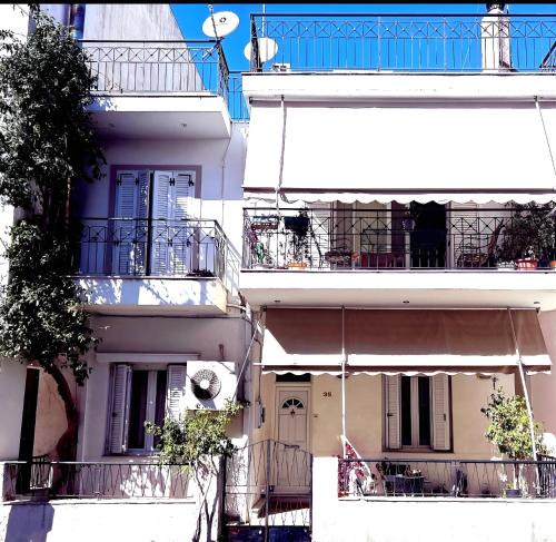 Patras Apartment | Mina's veranda 90sqm