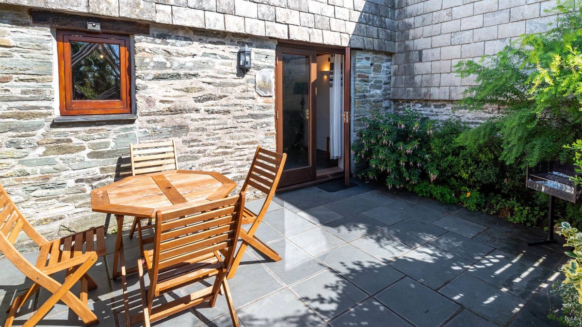 Fivelanes House | Miners Cottage by Interhome