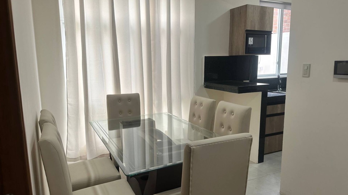 Manta Condo | Mini depart. COMODO, in the safest and most exclusive area of Manta. Close to everything