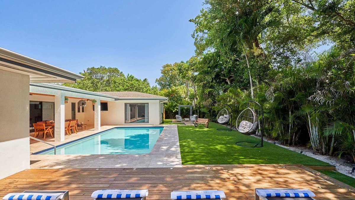 North Miami Villa | Mini Golf+Cool Spots+Grill & Terrace| Ideal Villa