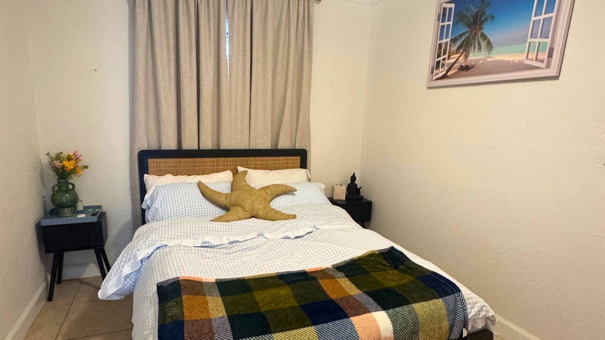 Miami Gardens Apartment | Mini Home. 8 Min to Hard Rock Stadium.