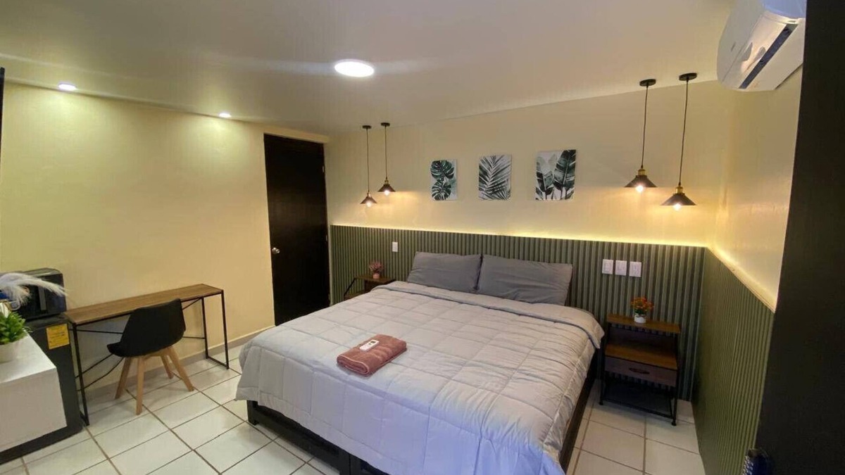 Chetumal Hotel | Mini Hotel Chetumal - Room 3 - King Bed
