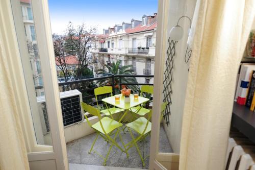 Thiers Apartment | Mini Suite Miro Five Stars Holiday House