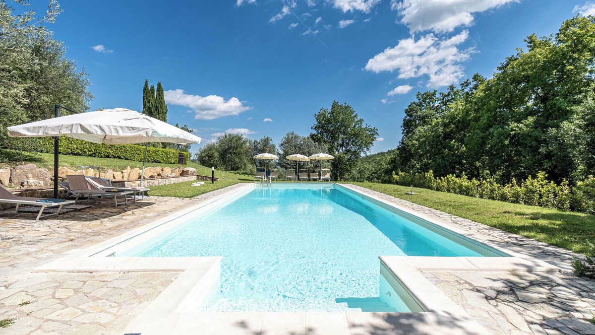 Castelnuovo Berardenga Apartment | Minimal & Modern Home - In Tenuta Arceno