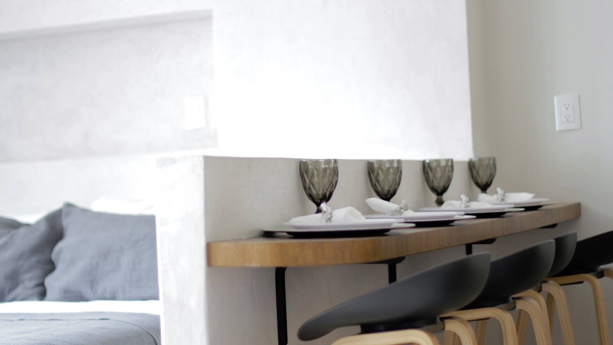 Americana Apartment | Minimalist terracotta