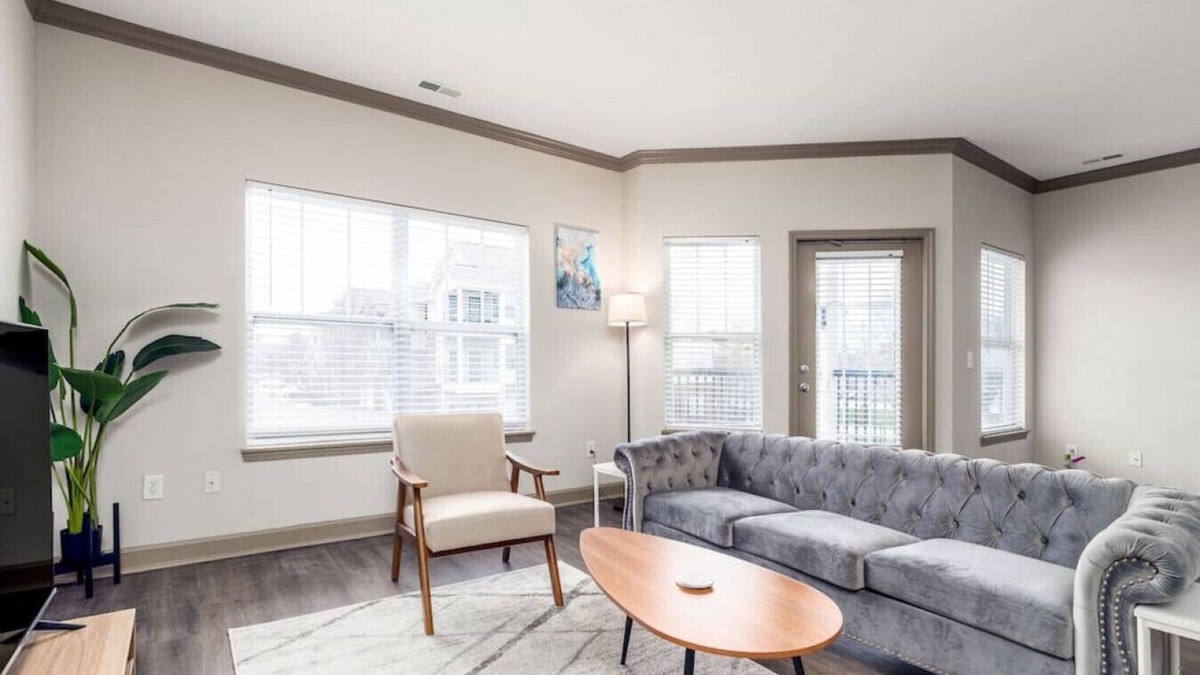 Indianapolis Apartment | Minimalistic 1BR Keystone