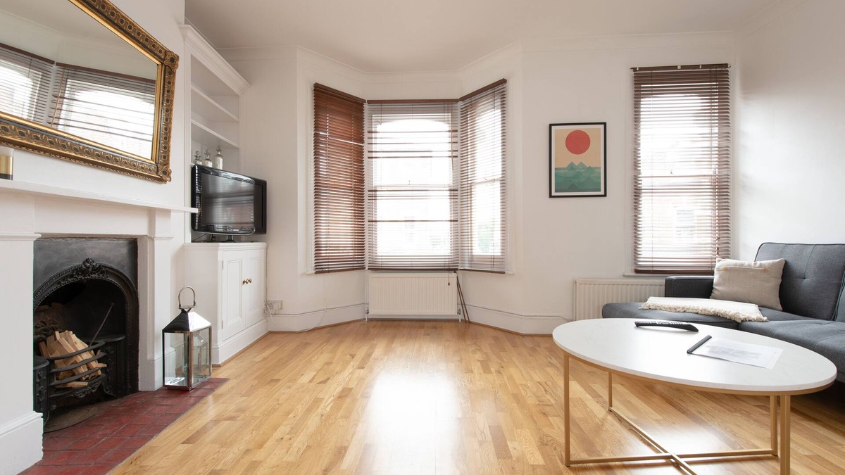 Fulham Broadway House | Minimalistic Townhouse in West London