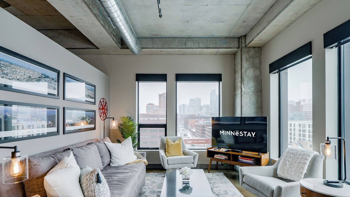 Warehouse District Apartment | MINNeSTAY* Sable 807 - One Bedroom | Skyline Views
