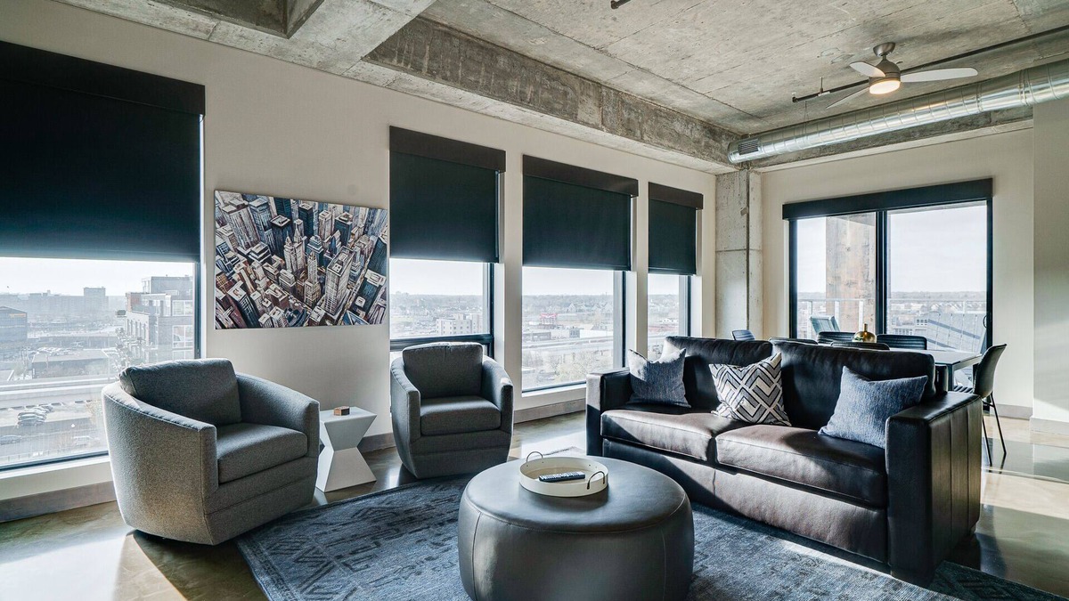 Warehouse District Apartment | MINNeSTAY* Sable 901 Penthouse
