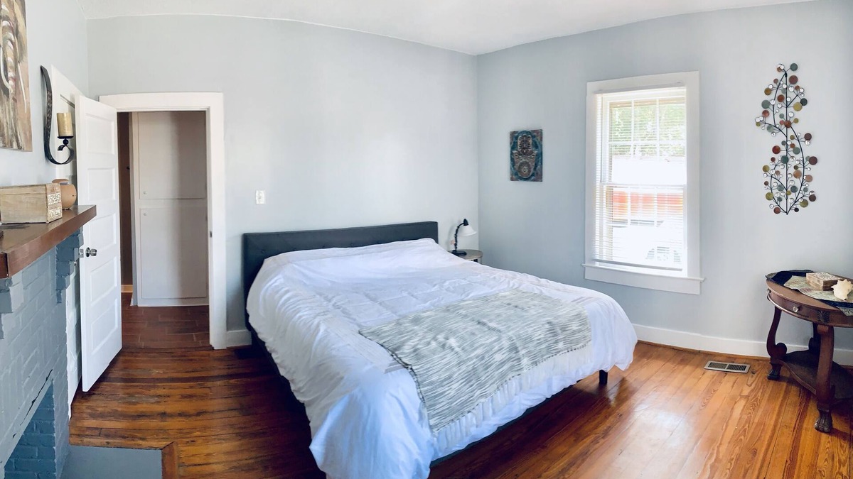 Swannanoa House | Mins to Asheville & Blk Mtn, pet friendly, quiet