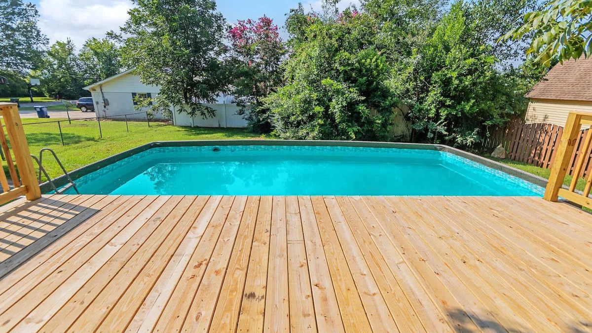 Madison House | Mins to Downtown & Arsenal w/Pool - The Retro Pad