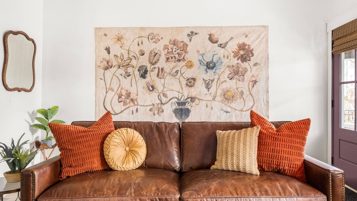 Maxwell House | Mins to Downtown Nashville | Walk to Food, Bars | Single Level Home | King Beds