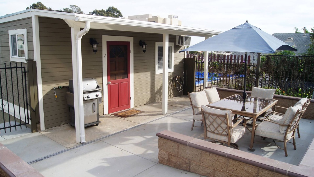 Sherman Heights Cottage | Mins. to DT, Zoo, Conv Ctr, Beaches, Balboa Park, Airport. Families welcome!