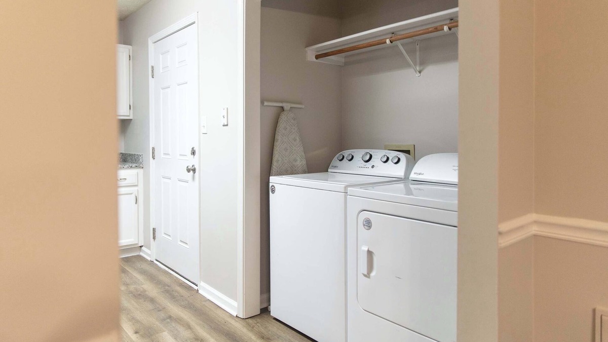Wayne House | Mins to Park, River, Downtown! Chapel Hill Charmer