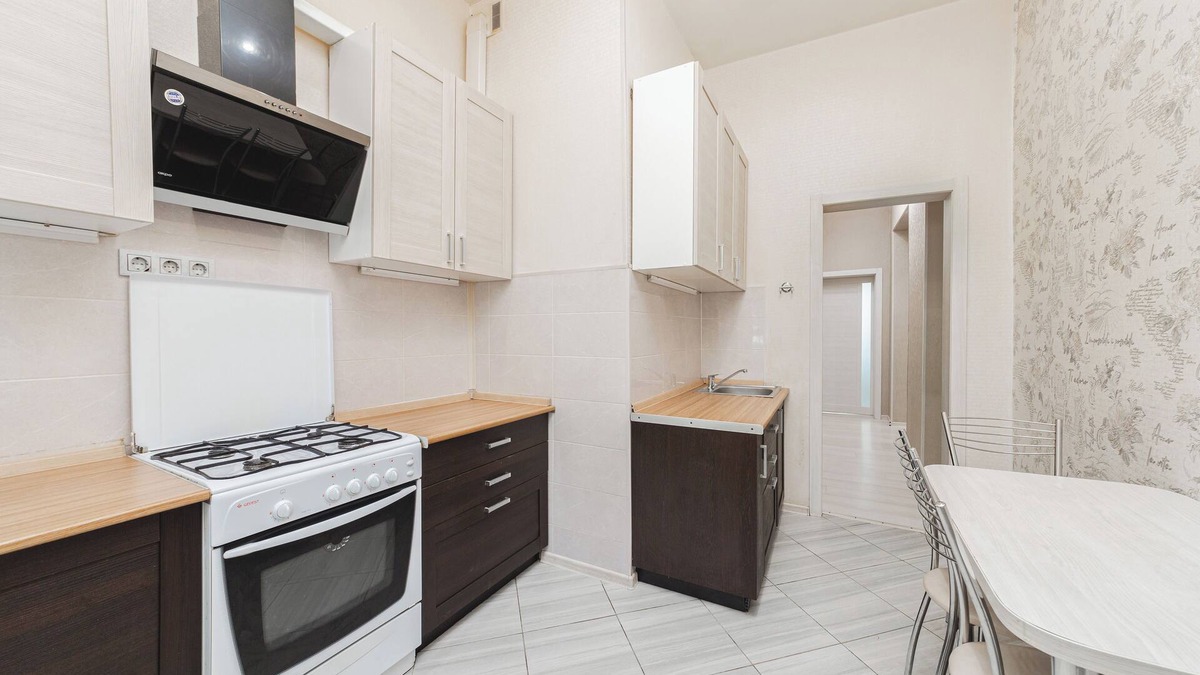 Zakharova-Pulikhova Apartment | Minsk Apartments on Zakharova str 19