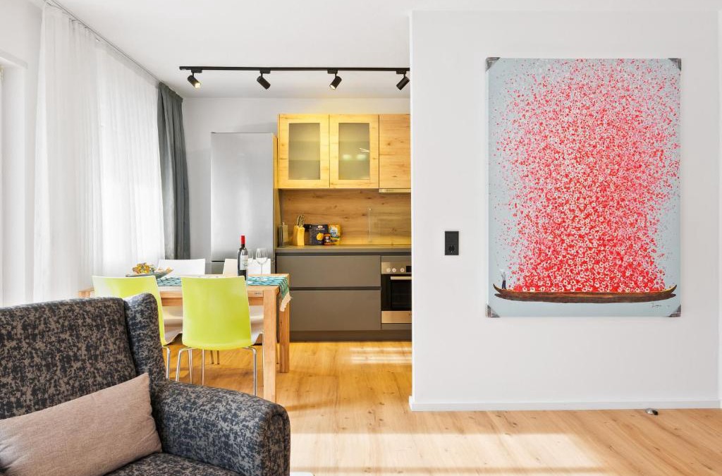 Ludwigshafen Apartment | Minty Lounge