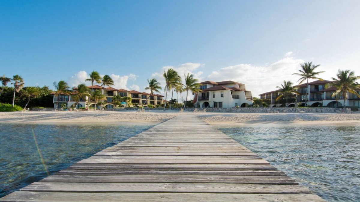 West Bay House | Minutes From 7 Mile Beach