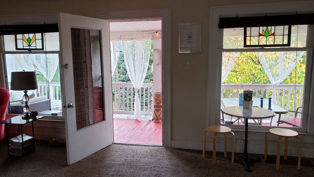 Near Eastside Apartment | Minutes from downtown Indy.
