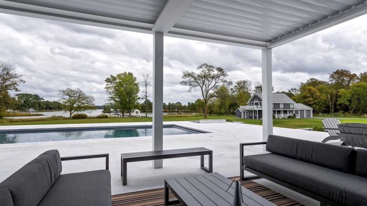 Easton House | Minutes from Downtown Easton and St. Michaels | Pool | Hot Tub | Pool House | Lu