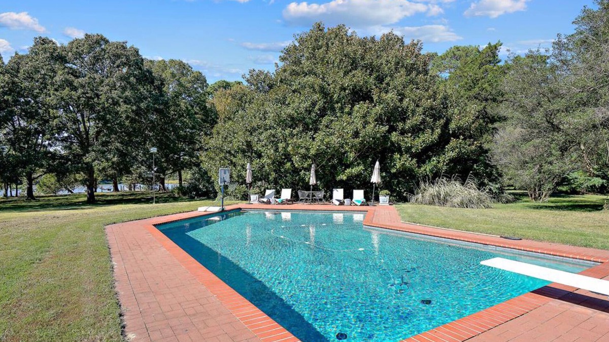 Royal Oak House | Minutes from Downtown Easton and St. Michaels | Kayaks | Pool | Private Dock