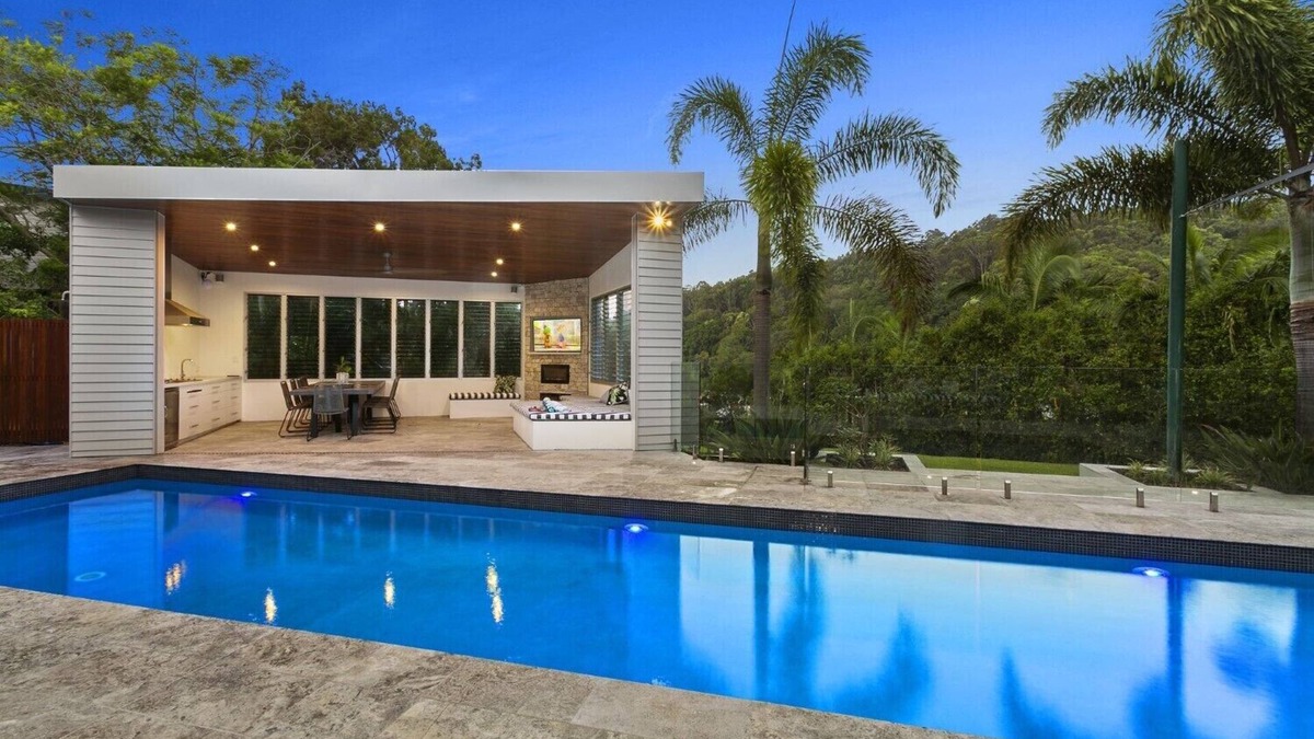 Noosa Heads House | Minutes from Hastings Street