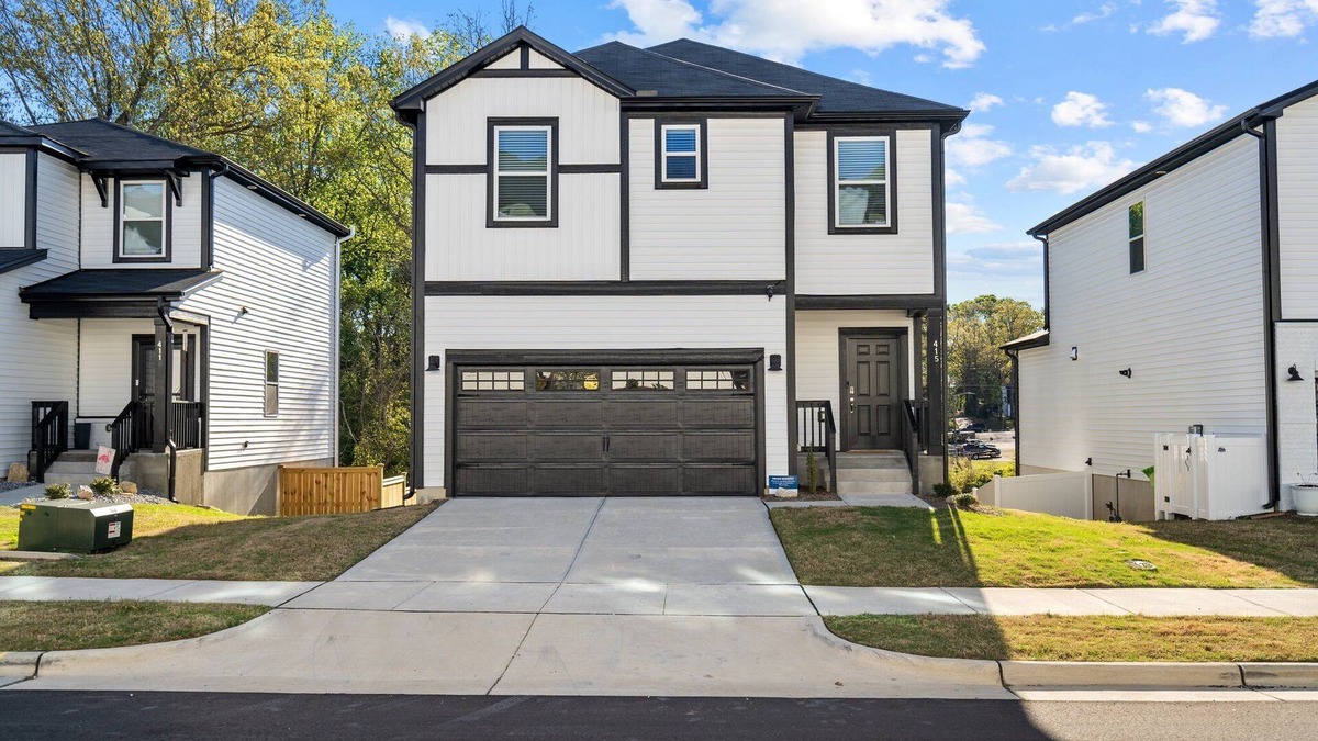 East Raleigh House | Minutes to WakeMed, 4 miles to Downtown Raleigh