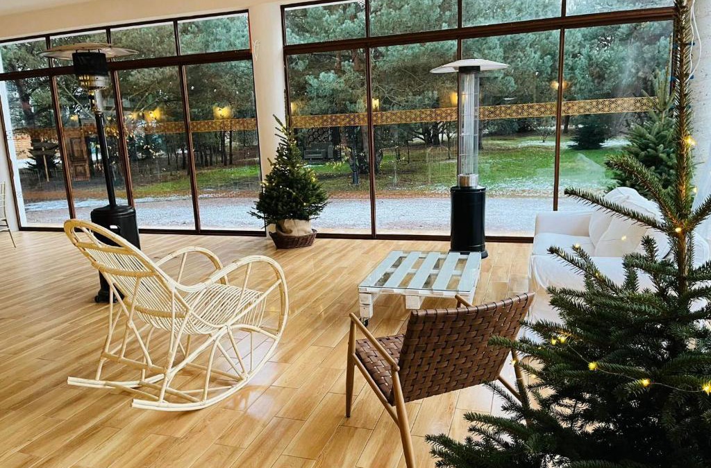 Radziejowice Resort | Miodowy Zakątek Całoroczne Domki i Pokoje przy Suntago, Deepspot, Pyszne Śniadania, Grill
