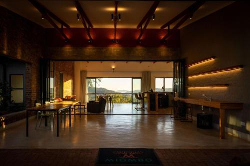 Mazowe Cabin | Miombo Mountain Lodge and Spa