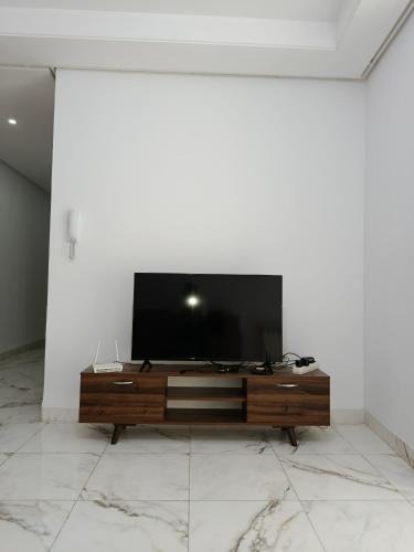 Ariana Apartment | Mira house