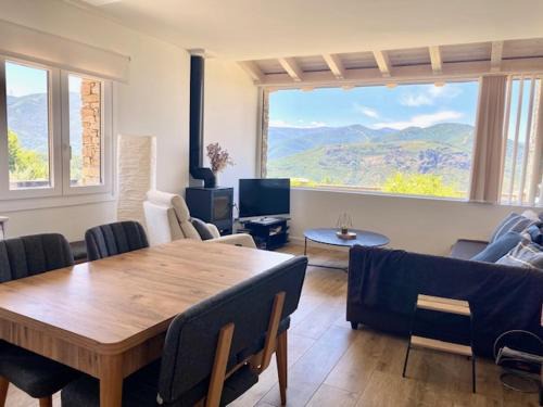 El Acebo de San Miguel Apartment | Mirador de la Montaña Mágica