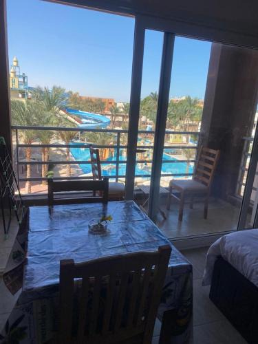 Village Road Apartment | Mirage bay resort