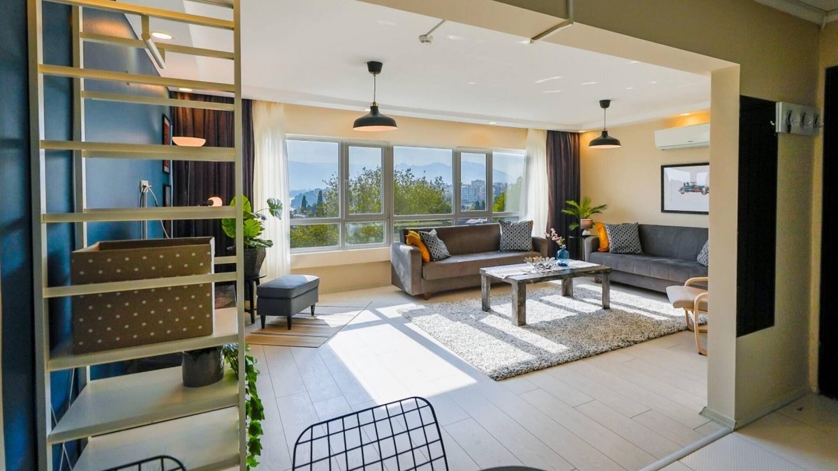 Kaleici Apartment | Missafir Chic Flat near Hadrian's Gate