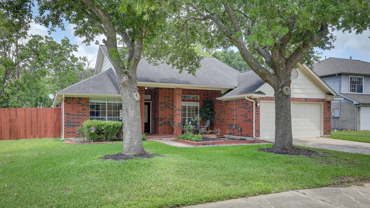 Missouri City House | Missouri City Home w/ Grill & Fenced Yard!