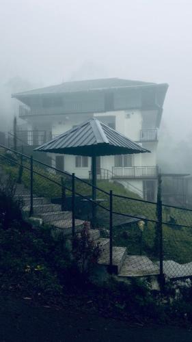 Devikolam House | Misty Cloud