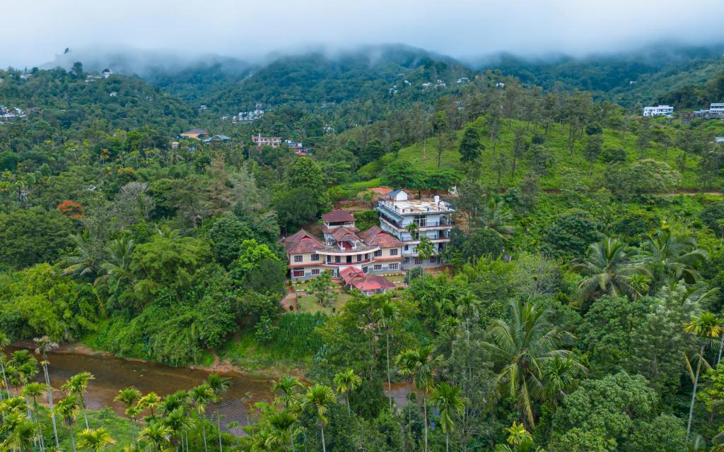 Kunnathidavaka Hotel | Misty Heights by The Sanihara