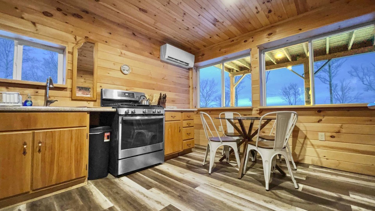 Rumney Cabin | Misty View
