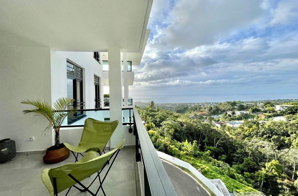 Faaa House | Mititai condo sea view & pool the quiet place near the airport