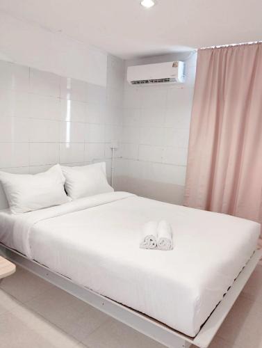 Ploenchit Apartment | Mitr INN Sukhumvit 2 - BTS Nana มิตร อินน์ สุขุมวิทซอย 2 บีทีเอส นานา