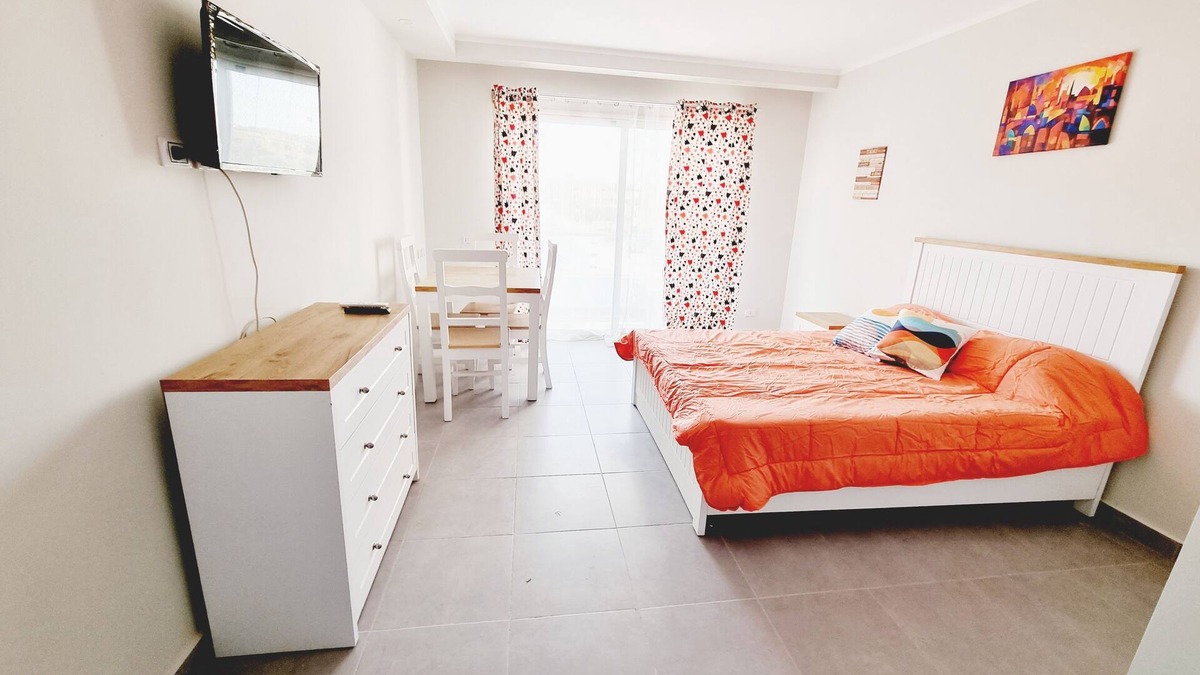 Village Road Apartment | Modern Studio in Prime location by the Red Sea