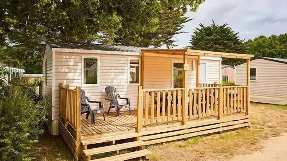 Ouistreham House | Mobil-home | Comfort | 3 Bedrooms | 6 sleeps | Raised terrace | A/C | TV