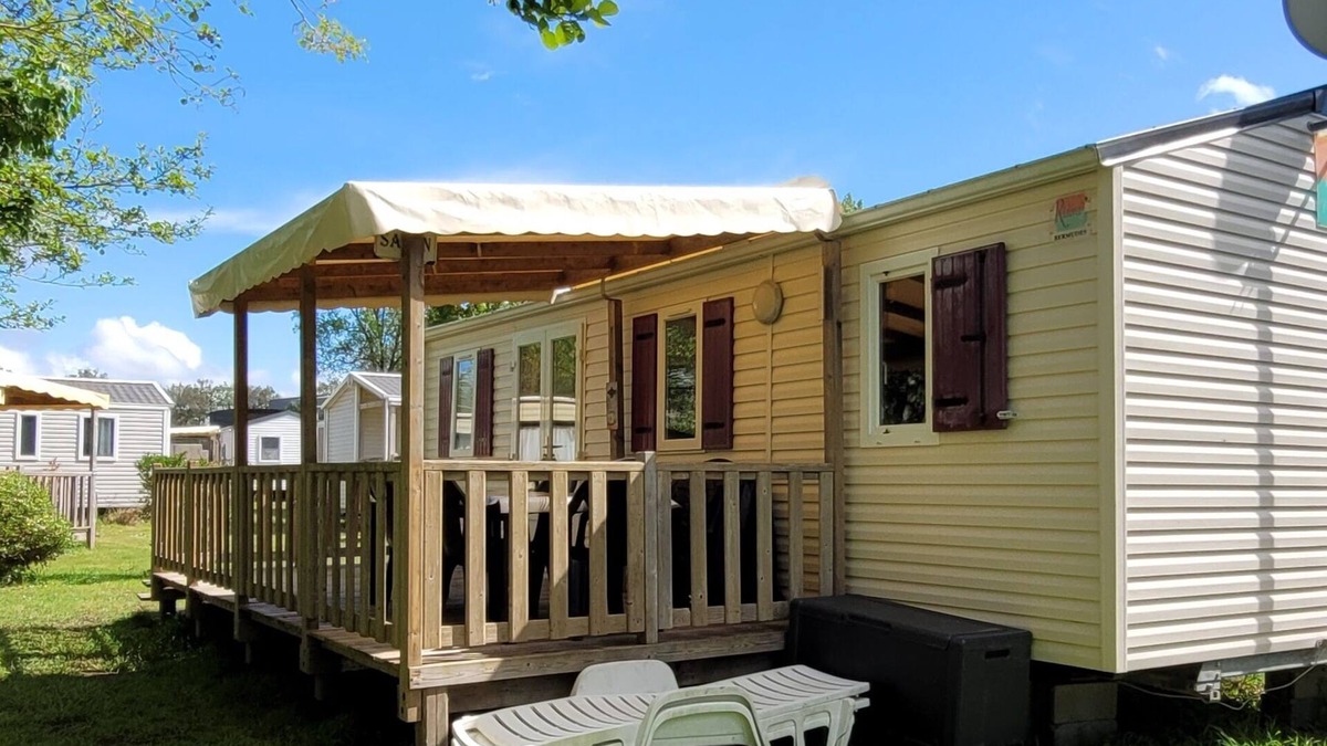 Avrille House | Mobil-home le Petit Paradis