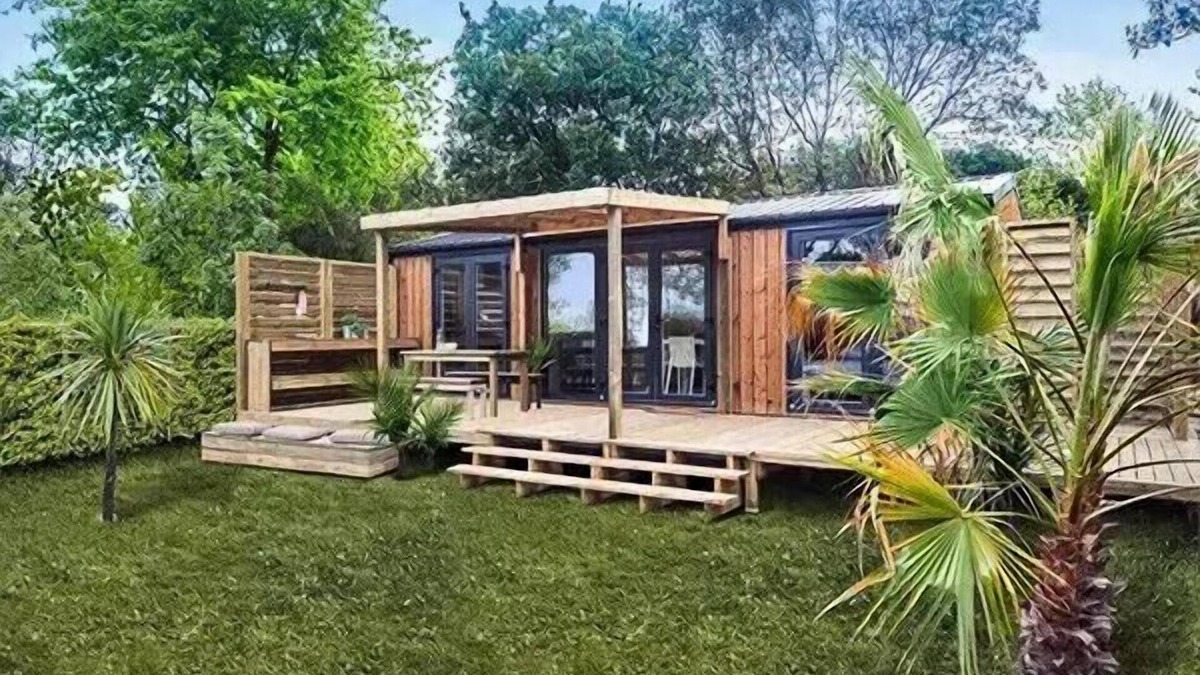 Torreilles-Plage House | Mobil-home | Ultimate | 2 Ch. | 4 pers. | Raised terrace with tropical shower | A/C | TV