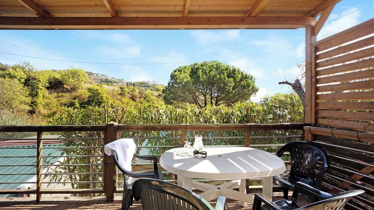 Pietra Ligure House | 'Mobile Home Alloro 166' with Pool, Private Terrace & Wi-Fi