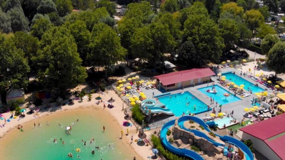 Chateauneuf-de-Galaure House | Mobilhome - Camping 4* - Châteauneuf-de-Galaure