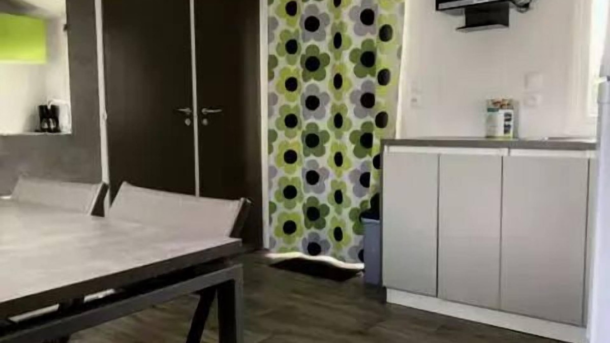 Avrille House | Mobilhome for 4 People