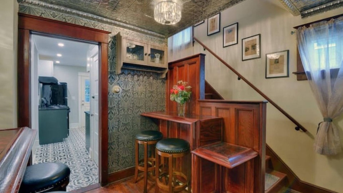 Johnson City House | Mobility-friendly 3 bed 3 bath near Binghamton University on quiet cul de sac