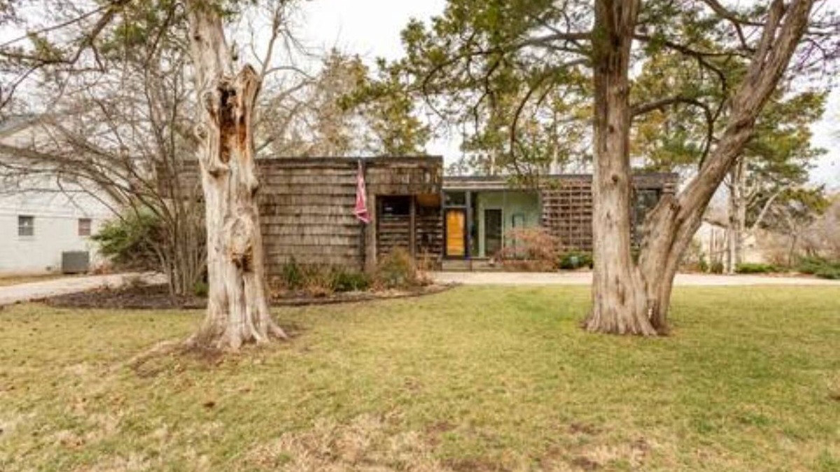Norman House | Mockingbird House-walk to The Mont and OU