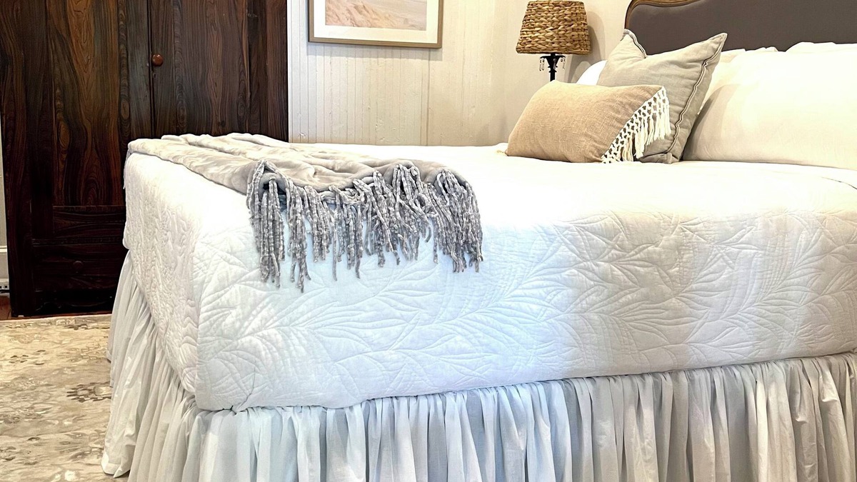 Biloxi Hotel | Mockingbird Inn- Azalea Suite