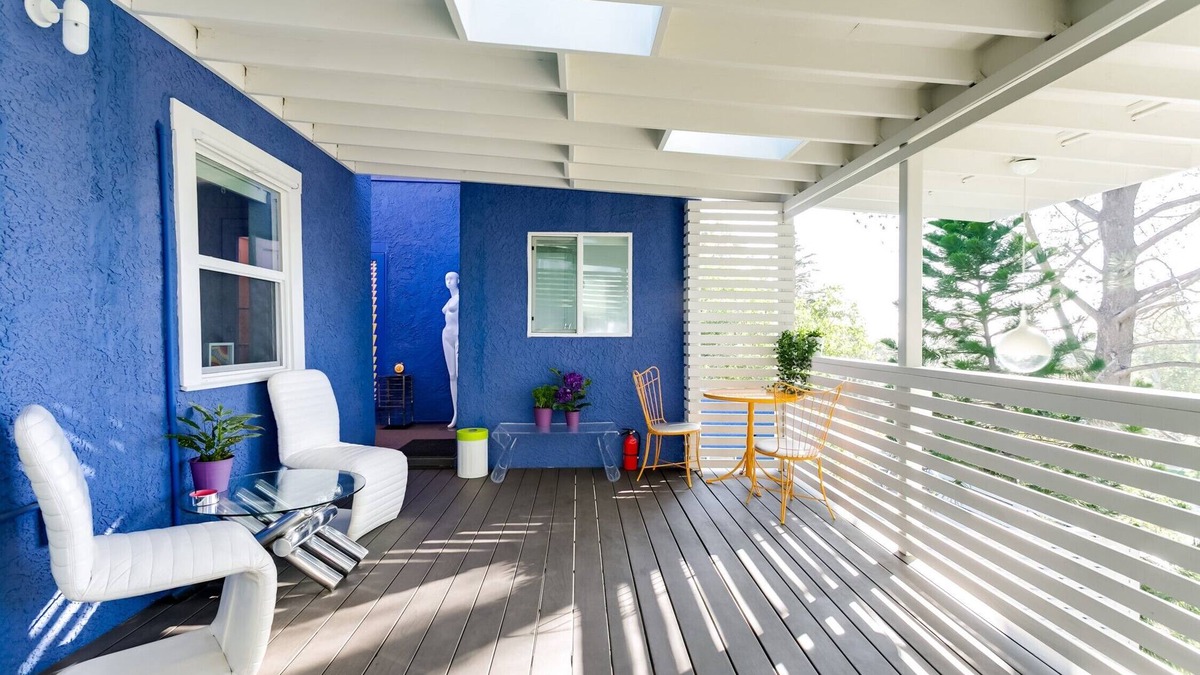 Sunset Junction House | Mod Pop-Art Pad in Silver Lake, Balcony with Park View