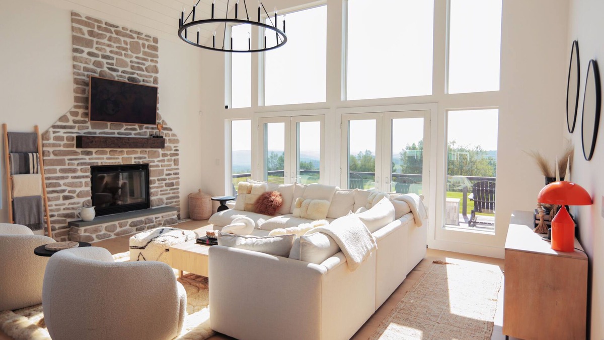 Town of Delaware House | Mod Retreat with Hot Tub and Pool in Callicoon
